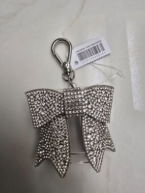 Bath & Body Works Rhinestone Bow Pocketbac Hand Sanitizer Holder NWT!
